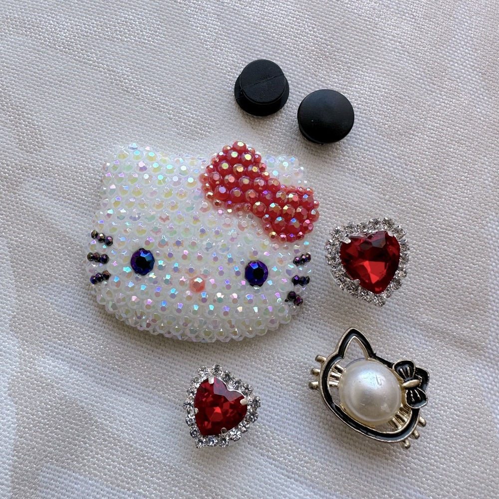 4pc Croc Charms with 2 Croc backs